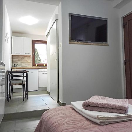 Appartement Soba Ulika à Motovun Extérieur photo